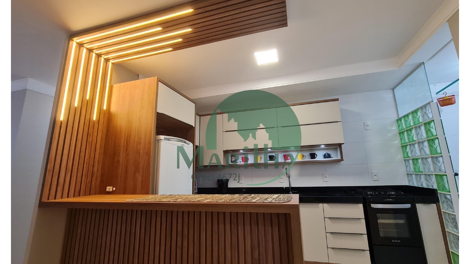 ES20-20Adriana20BabacCCA7u20106.pdf (1)_page-0006