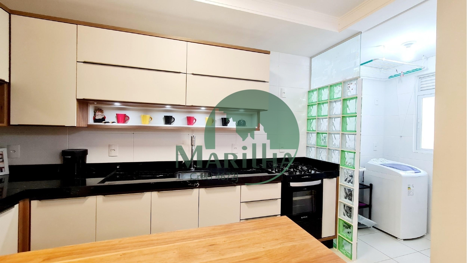 ES20-20Adriana20BabacCCA7u20106.pdf (1)_page-0008