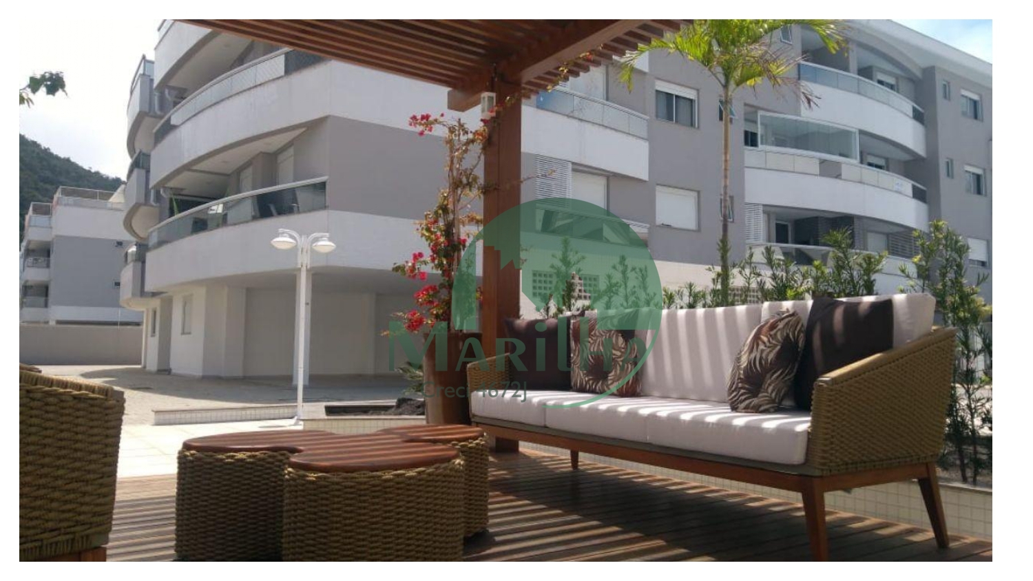 ES20-20Adriana20BabacCCA7u20106.pdf (1)_page-0027