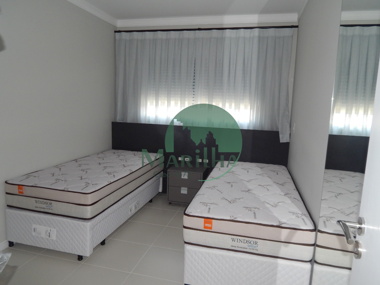 b85472ea-151f-4517-a749-4214820fafc1