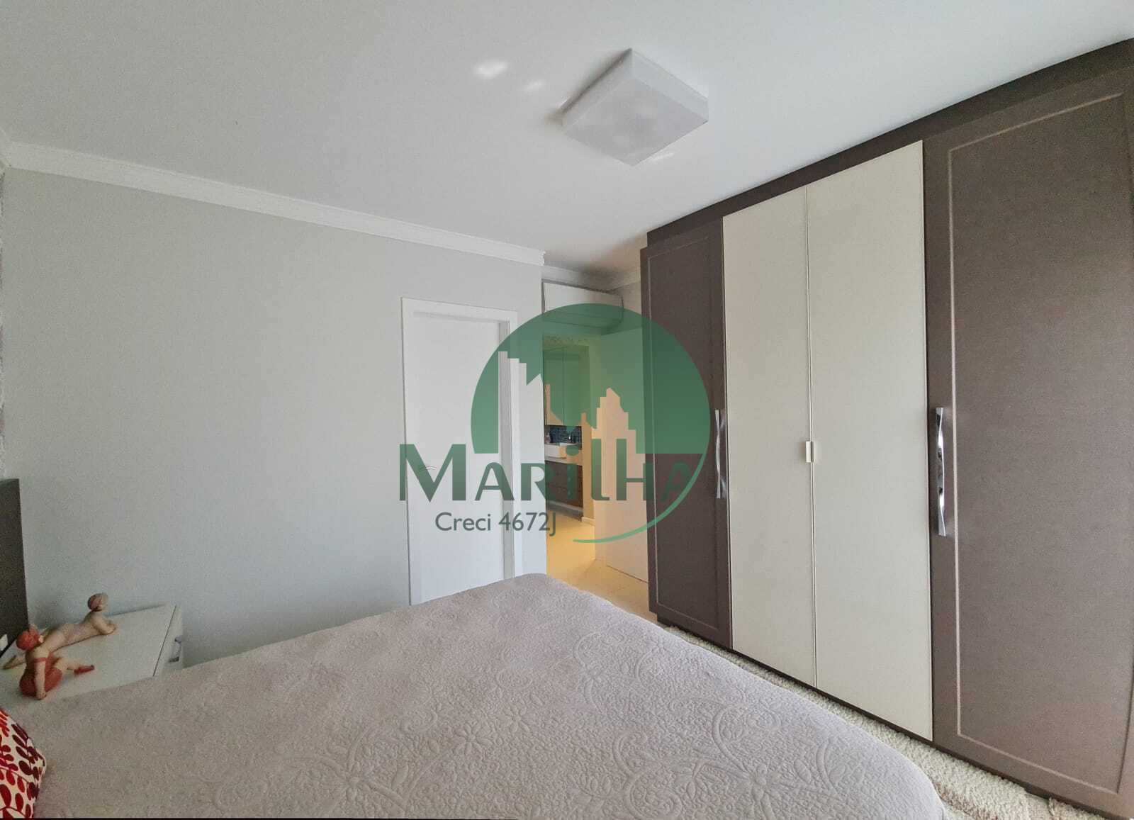 de8f17a5-9992-4bd7-b571-81a328e911bd