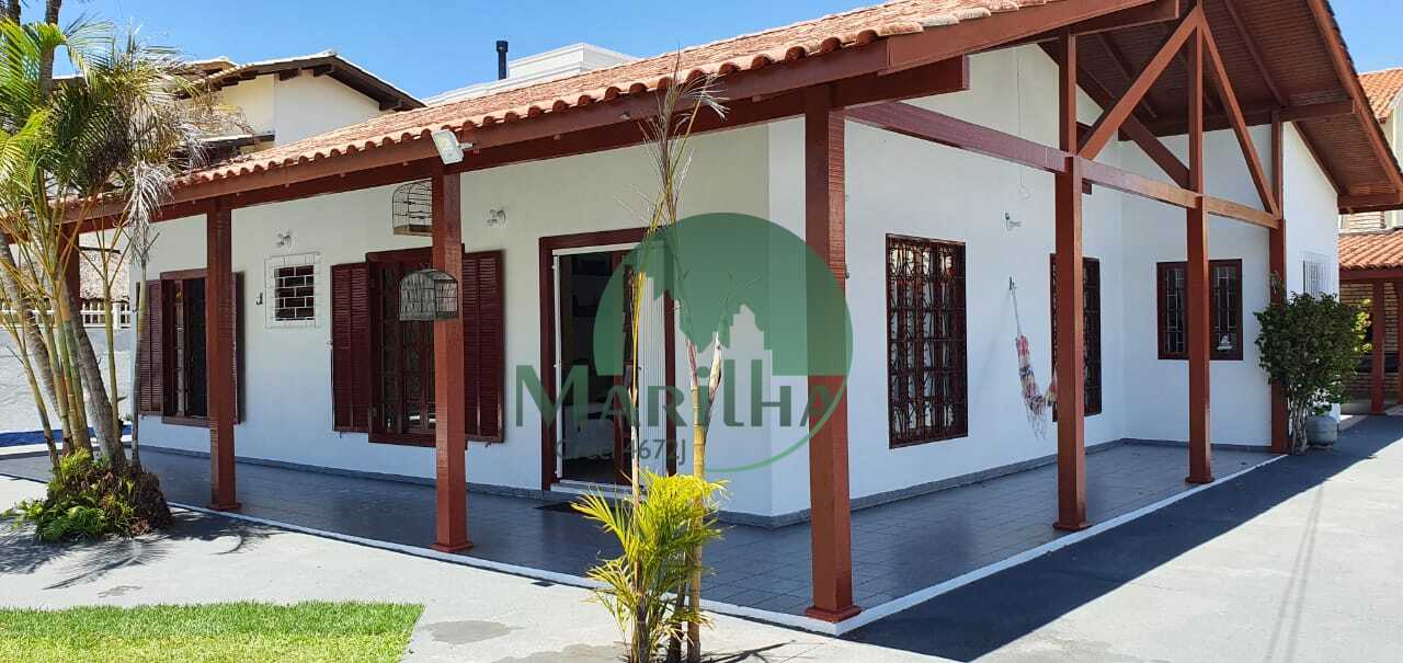 e1d9b176-ba65-410b-aa30-6e4b23415876