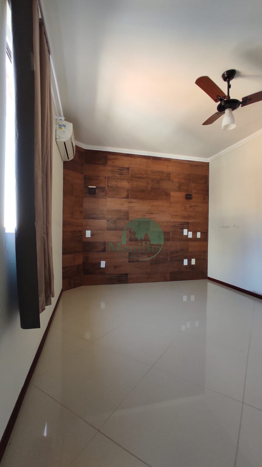 56c27fe5-e4e9-4845-8313-005d39eab947