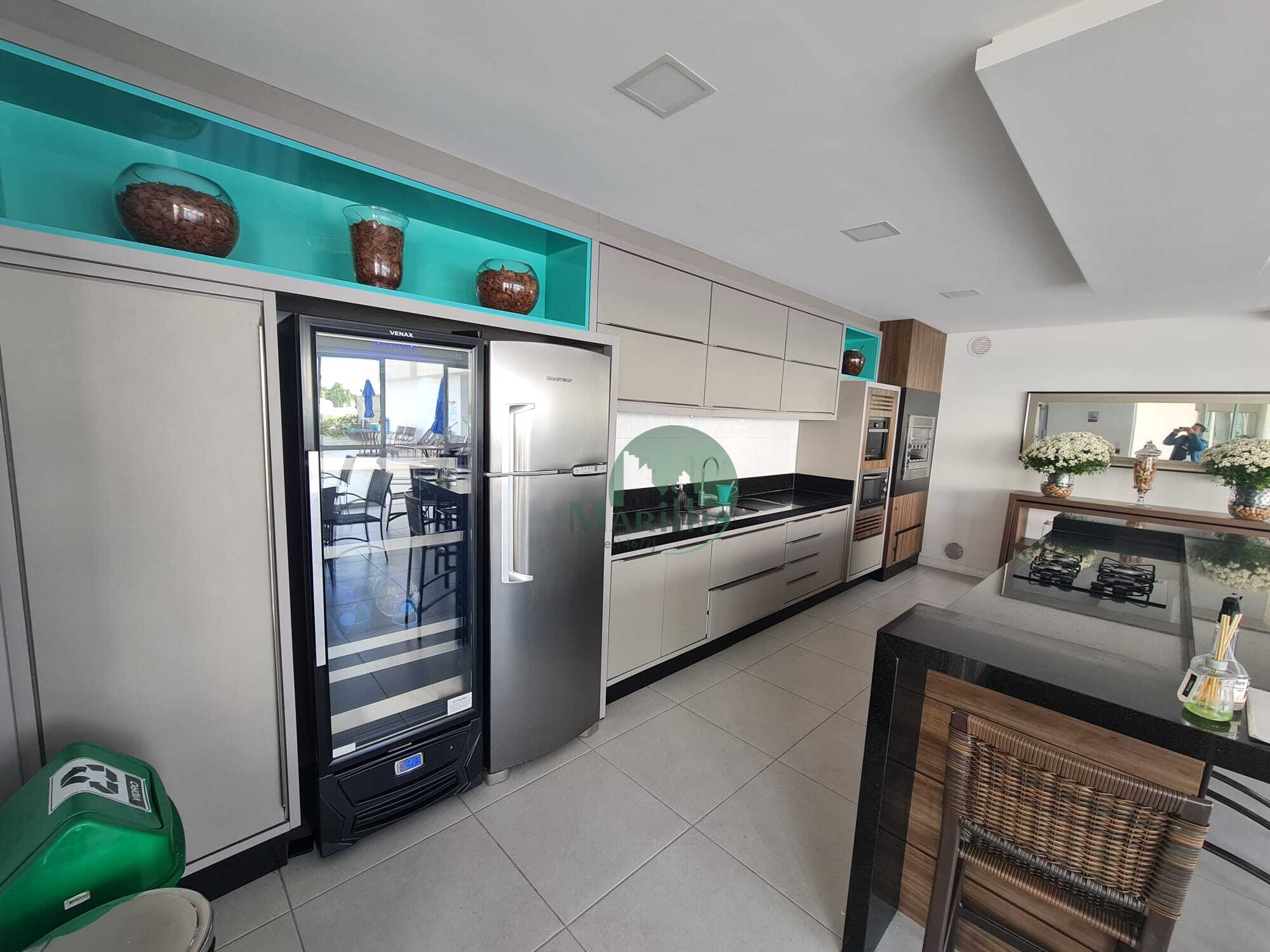 b02e3815-1870-4a9b-b146-8896228ebab4