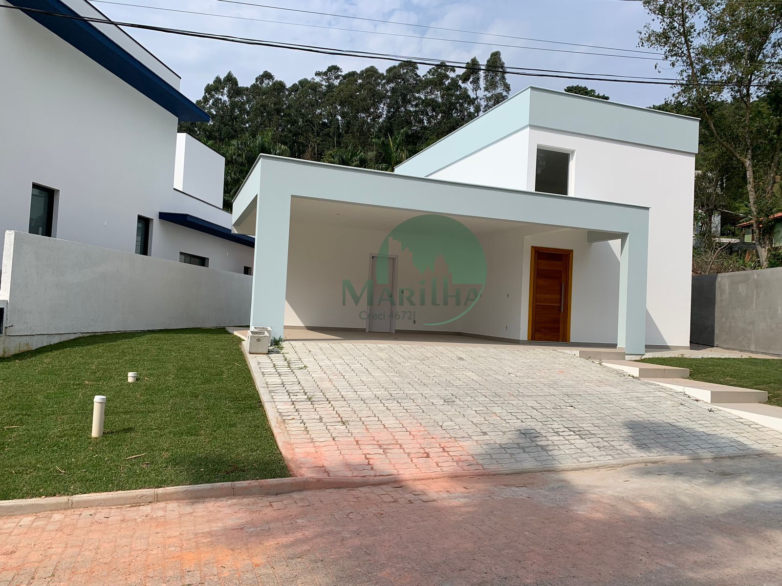 ebea0045-9316-4087-9d26-99c390606735