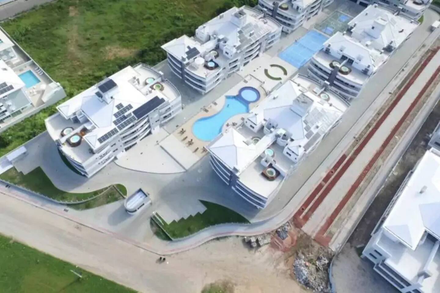 b2eb3544-dbd6-4ed5-ac78-9535534d0b61